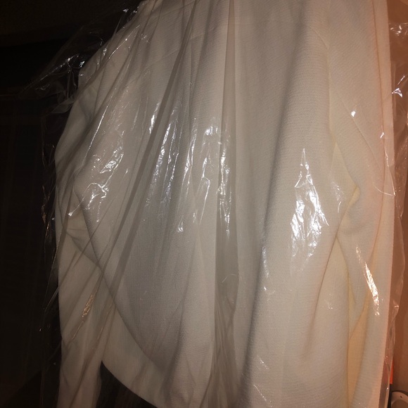 TopShop Cropped Notch Blazer - Picture 2 of 2